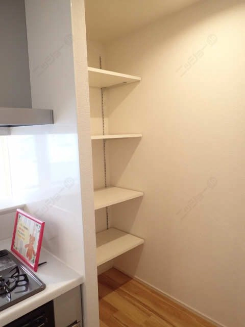 キッチン横パントリー