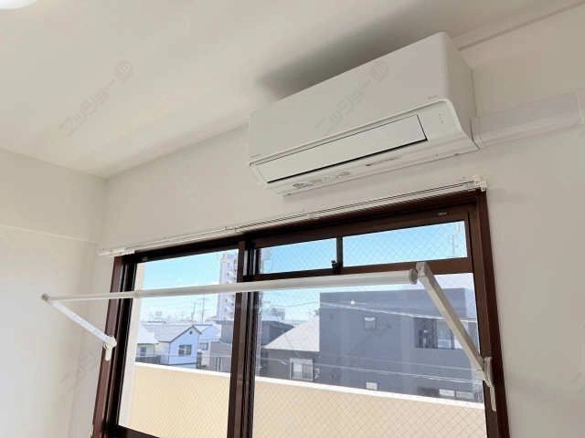 エアコンと室内物干し