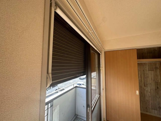 シャッター雨戸