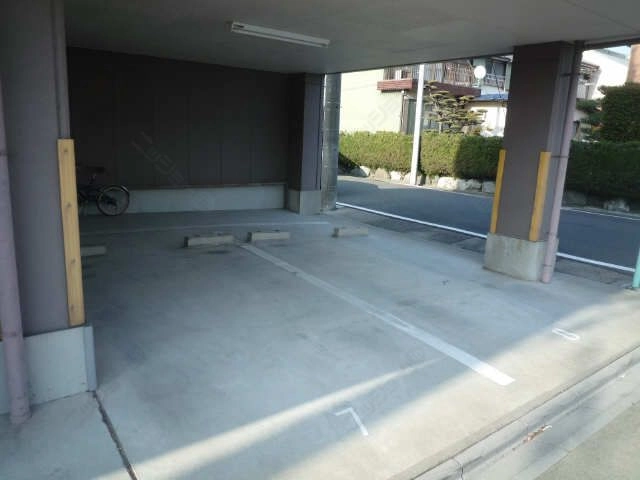駐車場③