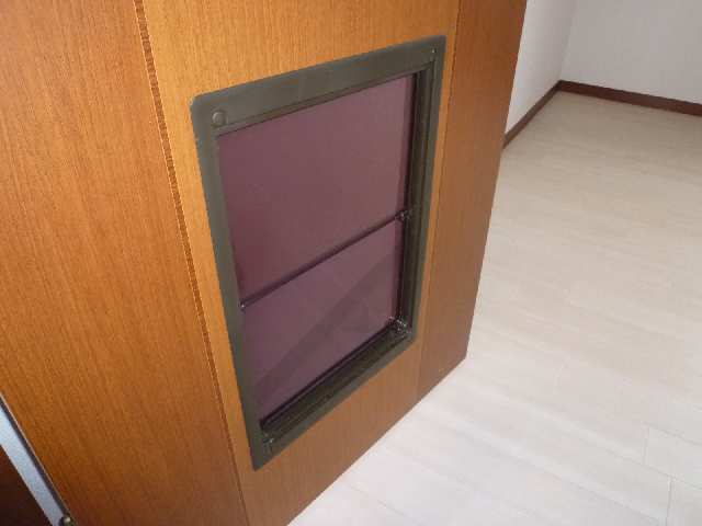 ペットくぐり戸