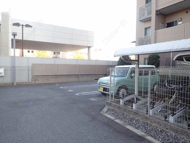  駐車場