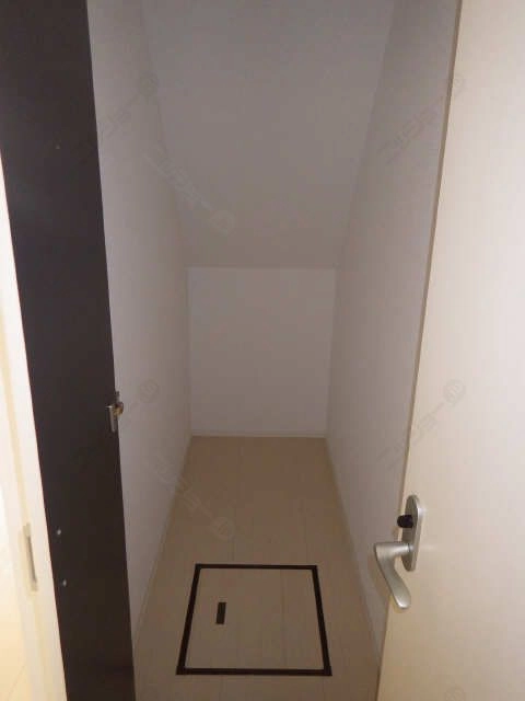 階段下収納