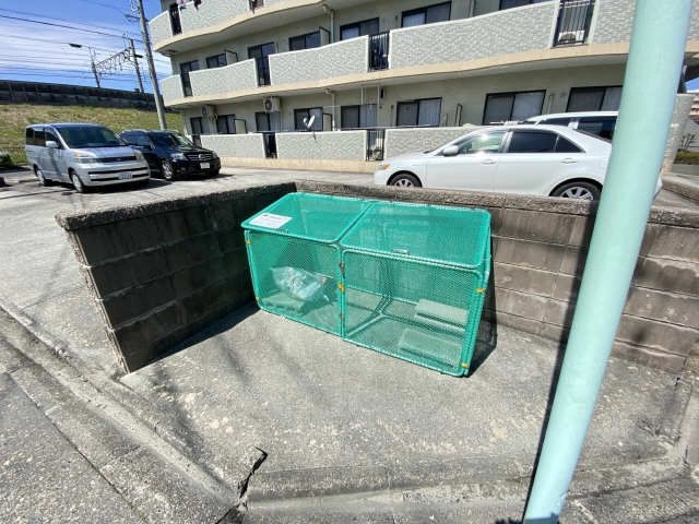 ゴミ置き場