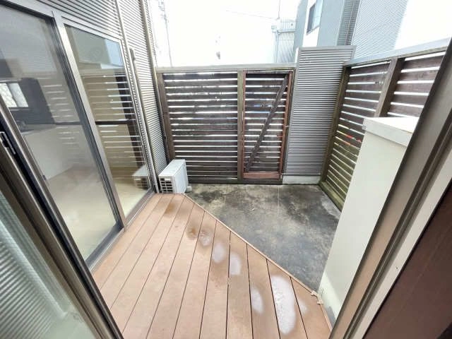 バルコニー