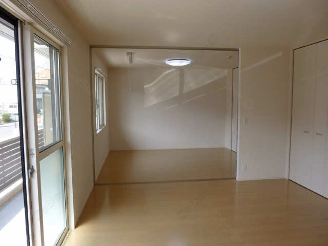 リビングから南洋室