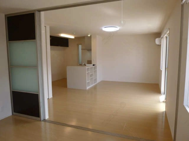 南洋室からリビング