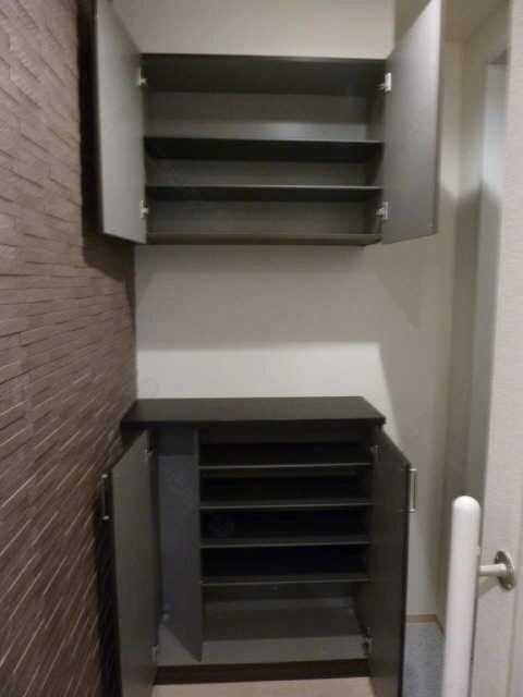 シューズＢＯＸ（中）