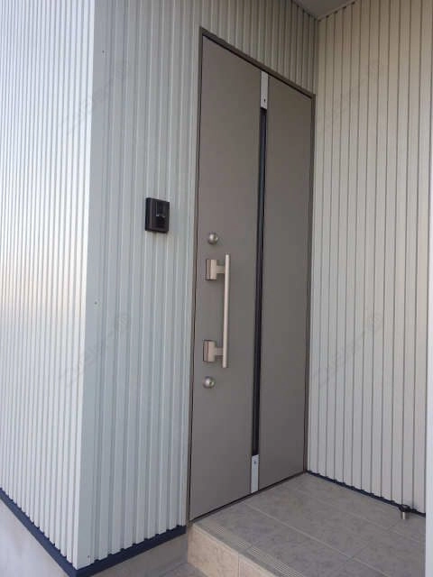 玄関ドア