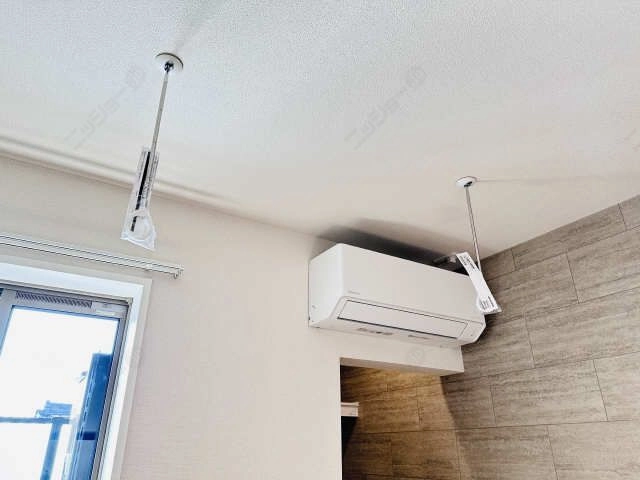 エアコンと室内物干し