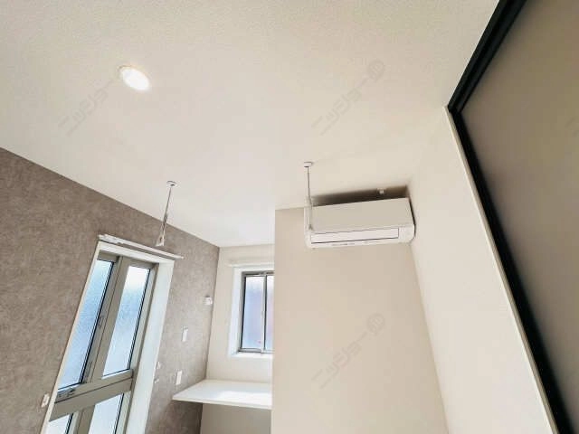 エアコンと室内物干し