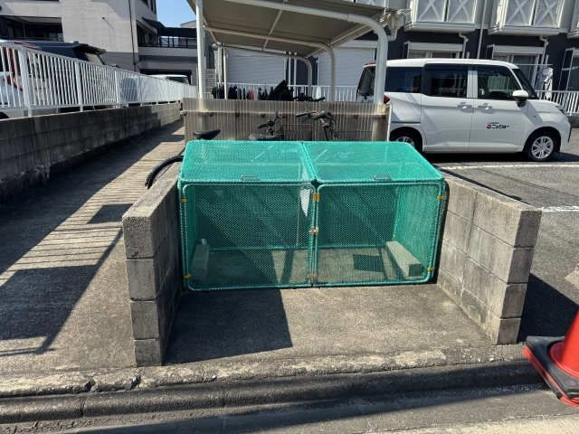 ゴミ置き場