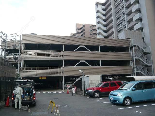 立体駐車場
