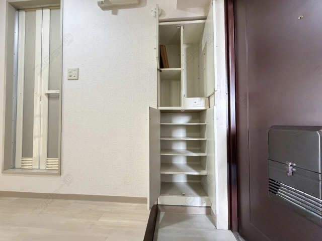 シューズボックス