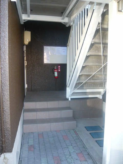 共用階段