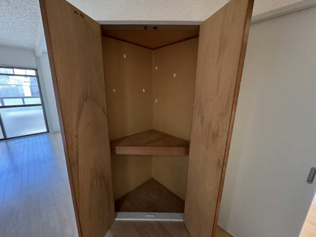 収納（リビング）