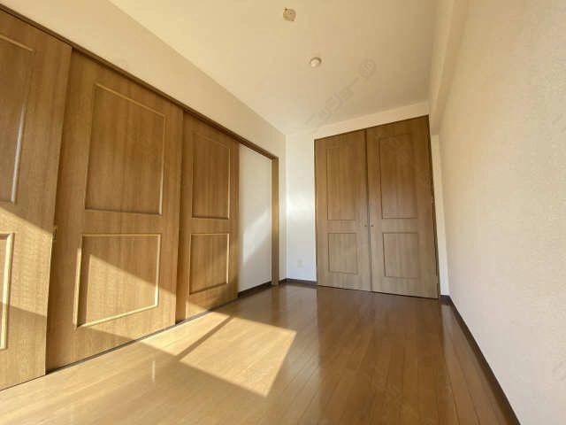 リビング横洋室