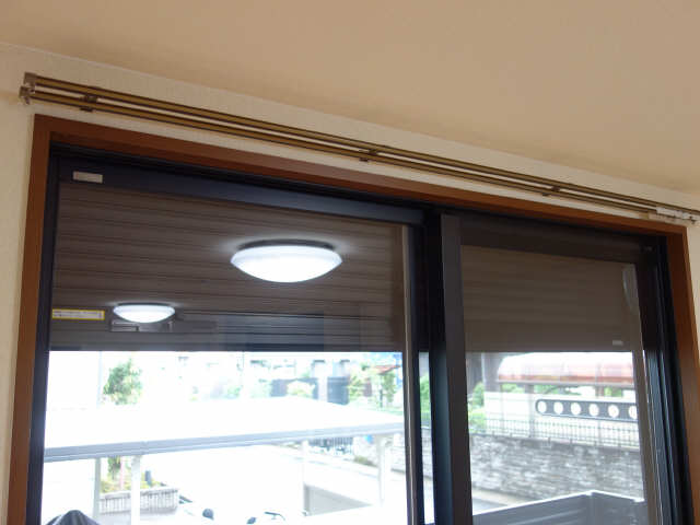 シャッター雨戸