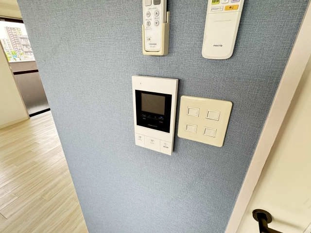 モニター付きインターホン
