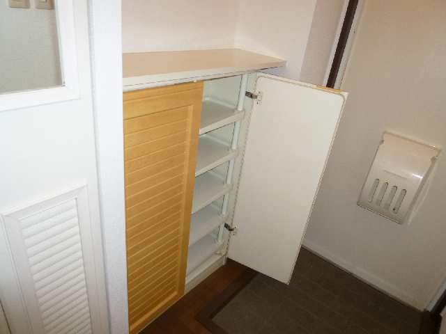 シューズボックス