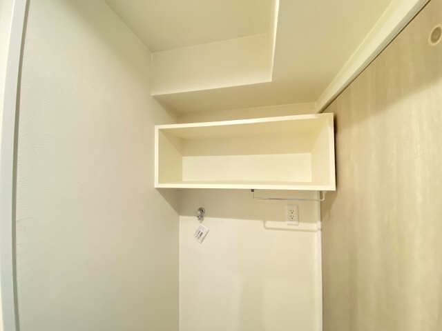 洗濯機置場上部収納