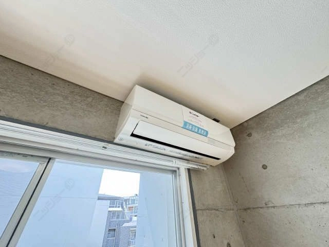 洋室エアコン