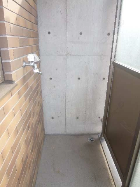 洗濯機置場（ベランダ