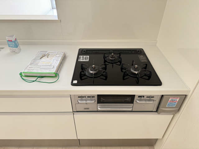 三口コンロ