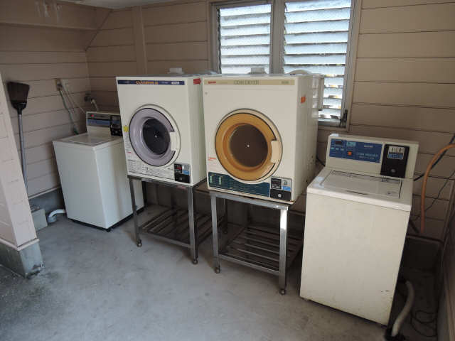 コインランドリー