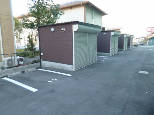 バイクガレージ