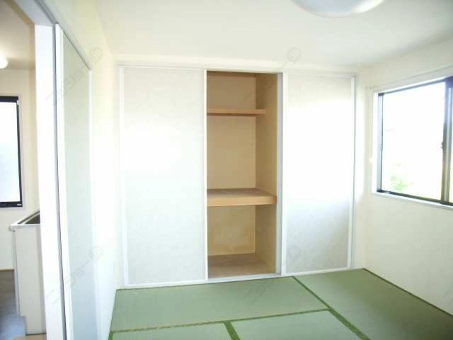 東側和室