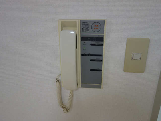 インターホン