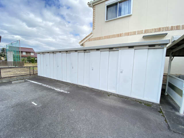 屋外トランクルーム