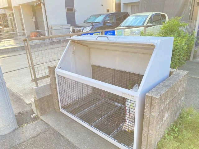 ゴミストッカー