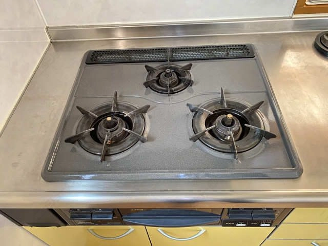 三口コンロ