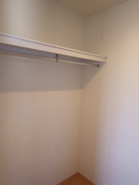 北洋間ｳｫｰｸｲﾝｸﾛｰｾﾞｯﾄ：左手側