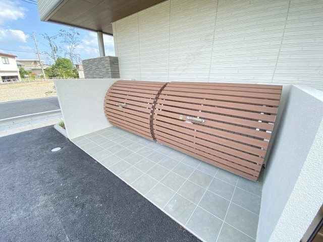 ダストボックス