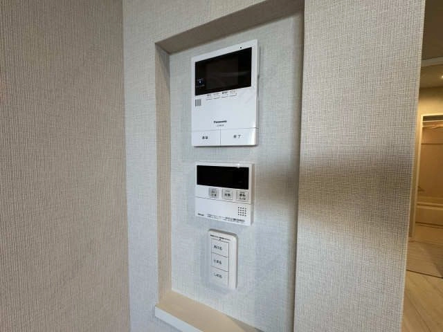 モニタ  ー付きインターホン