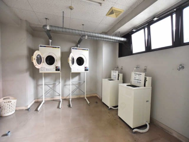 コインランドリー
