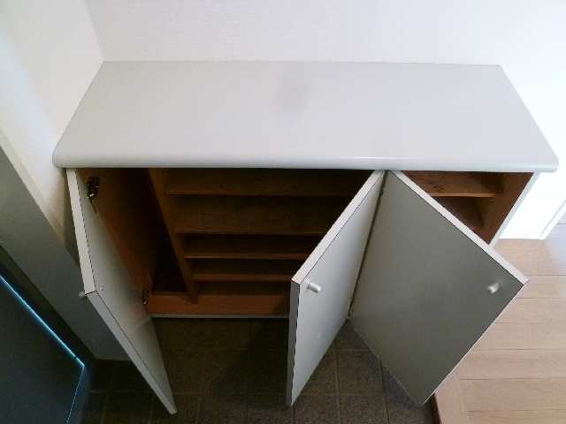 シューズボックス