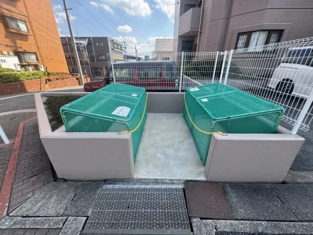 ゴミ置き場