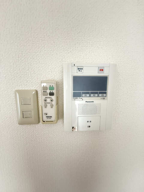 モニター付きインターホン