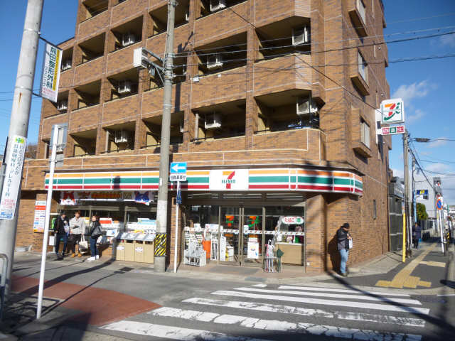 セブンイレブン徒歩１分