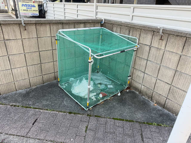 ゴミ置き場