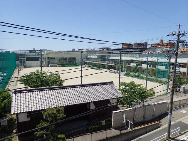 植田東小学校