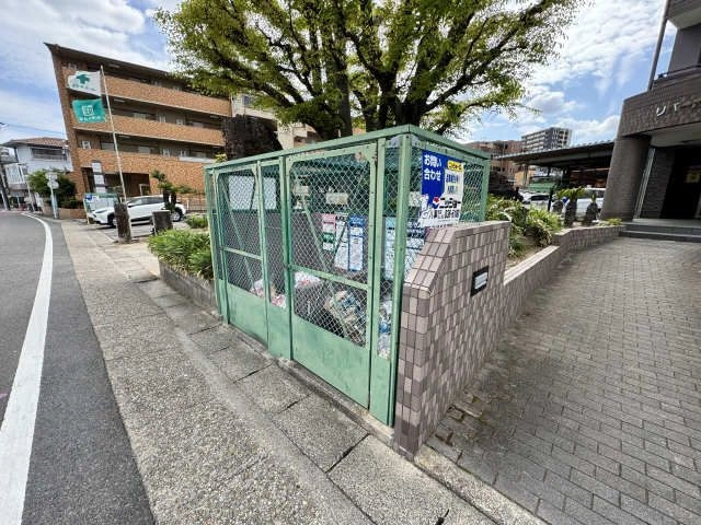 ゴミ置き場