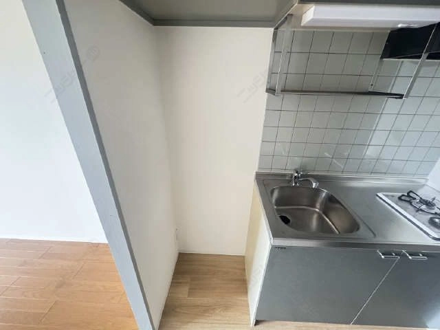 冷蔵庫置き場