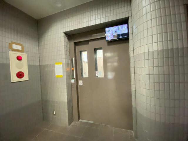 エレベーターホール