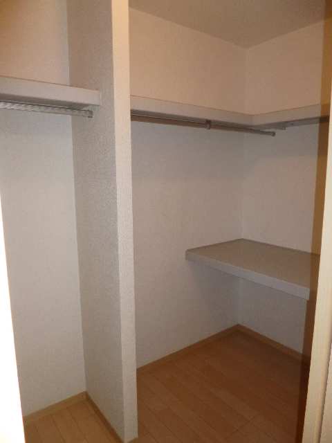 ｳｫｰｸｲﾝｸﾛｰｾﾞｯﾄ