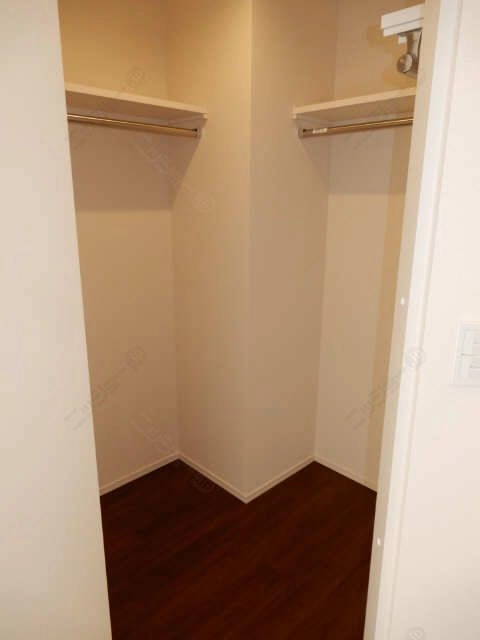 ウ  ォークインクローゼット